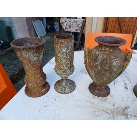 Set of 3 cast iron vases from 1900 from Charleville - Mézières