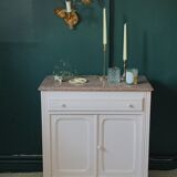 Commode rose poudré et terrazzo