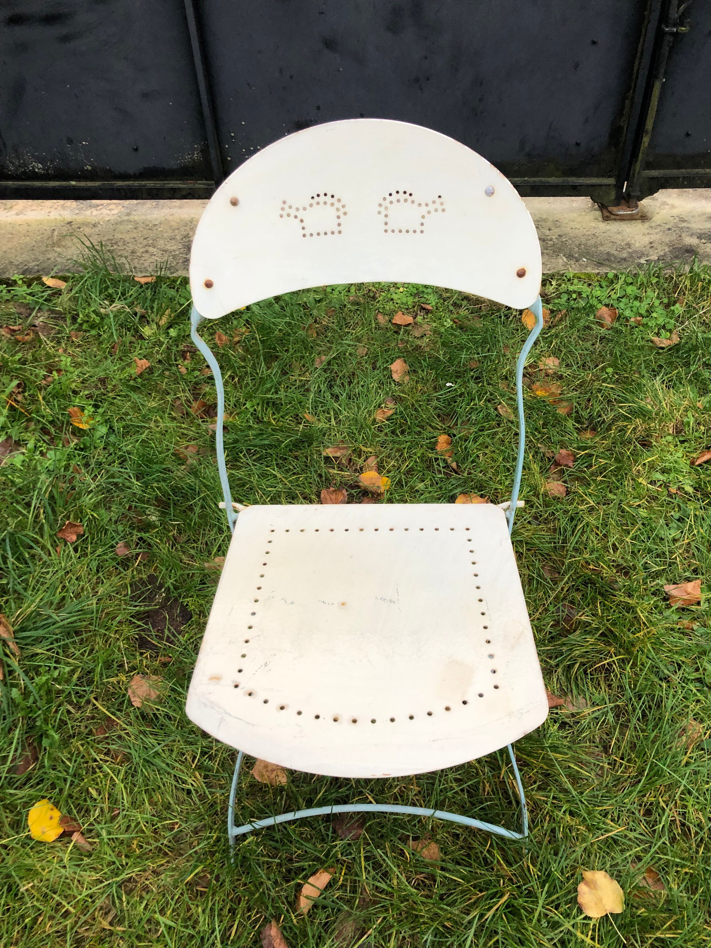 Metal folding garden chairs