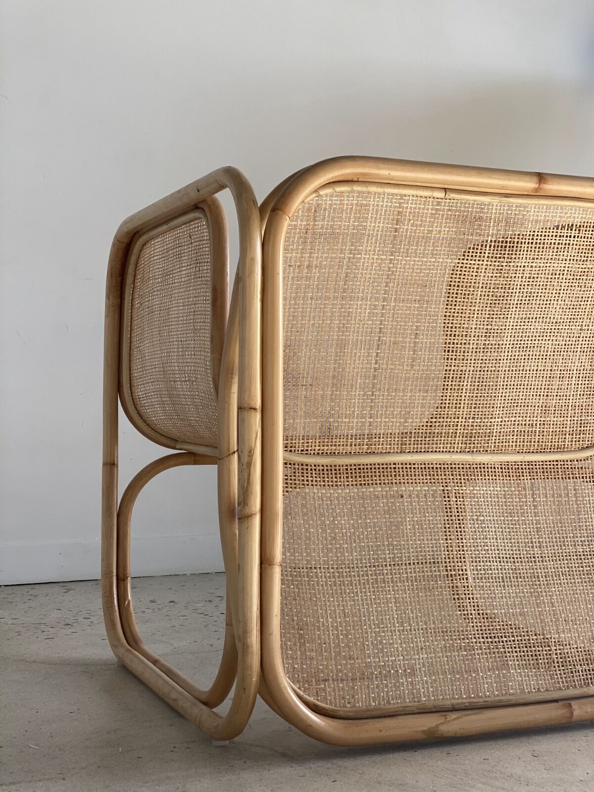 U-shaped armrest rattan armchair, grid canning