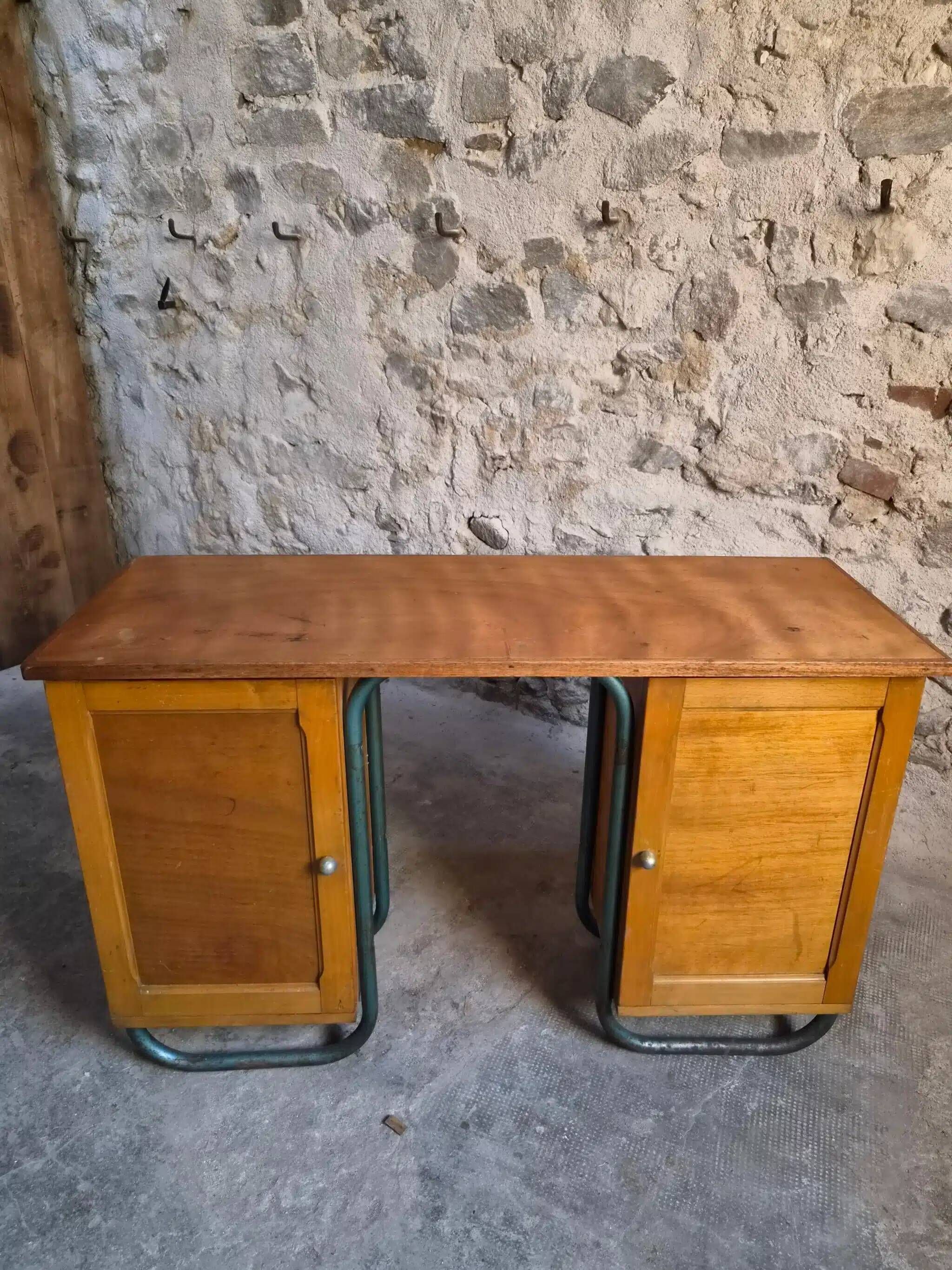 Bureau d'écriture moderniste français en hêtre et acier tubulaire, années 1930