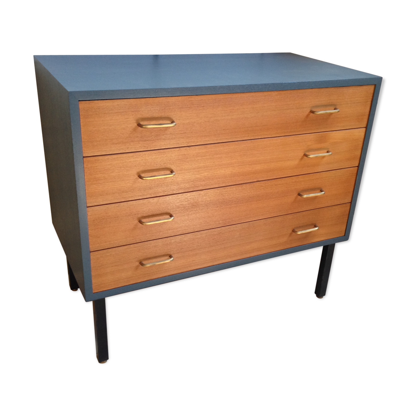 Dresser of the 50s/60s