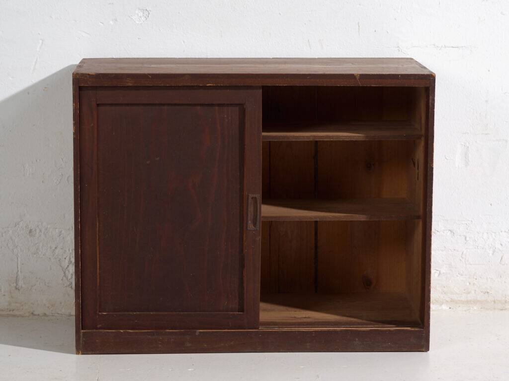 Small antique Japanese cabinet with sliding doors – Showa period (c. 1926-1945) #47