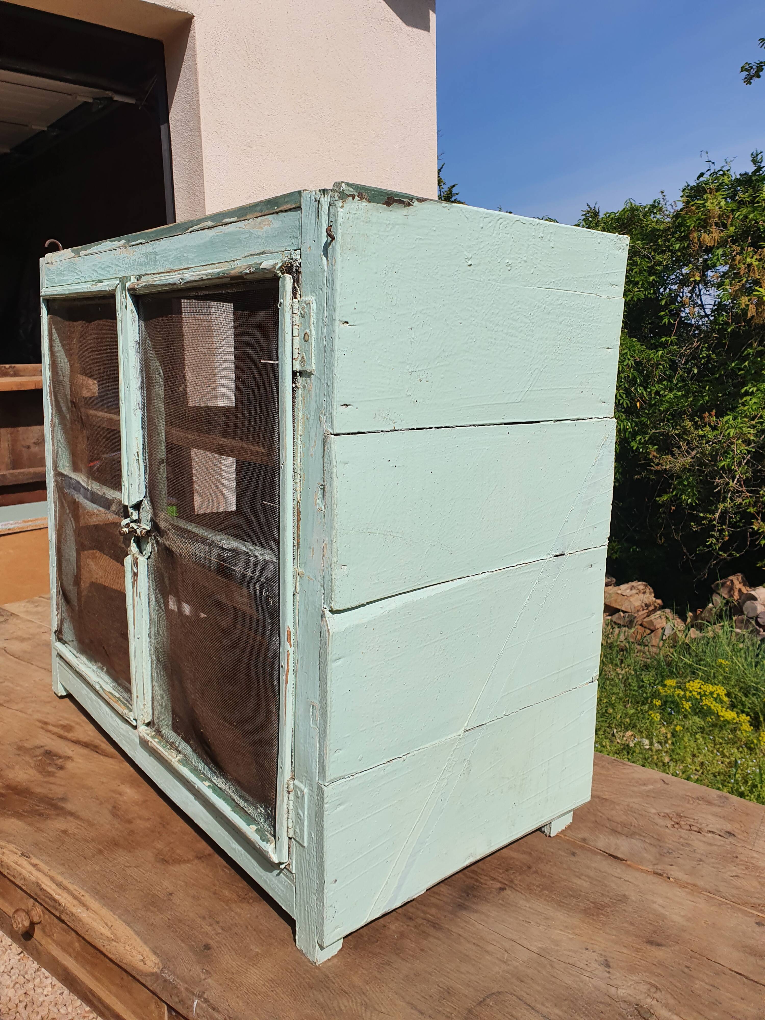 Meuble garde-manger