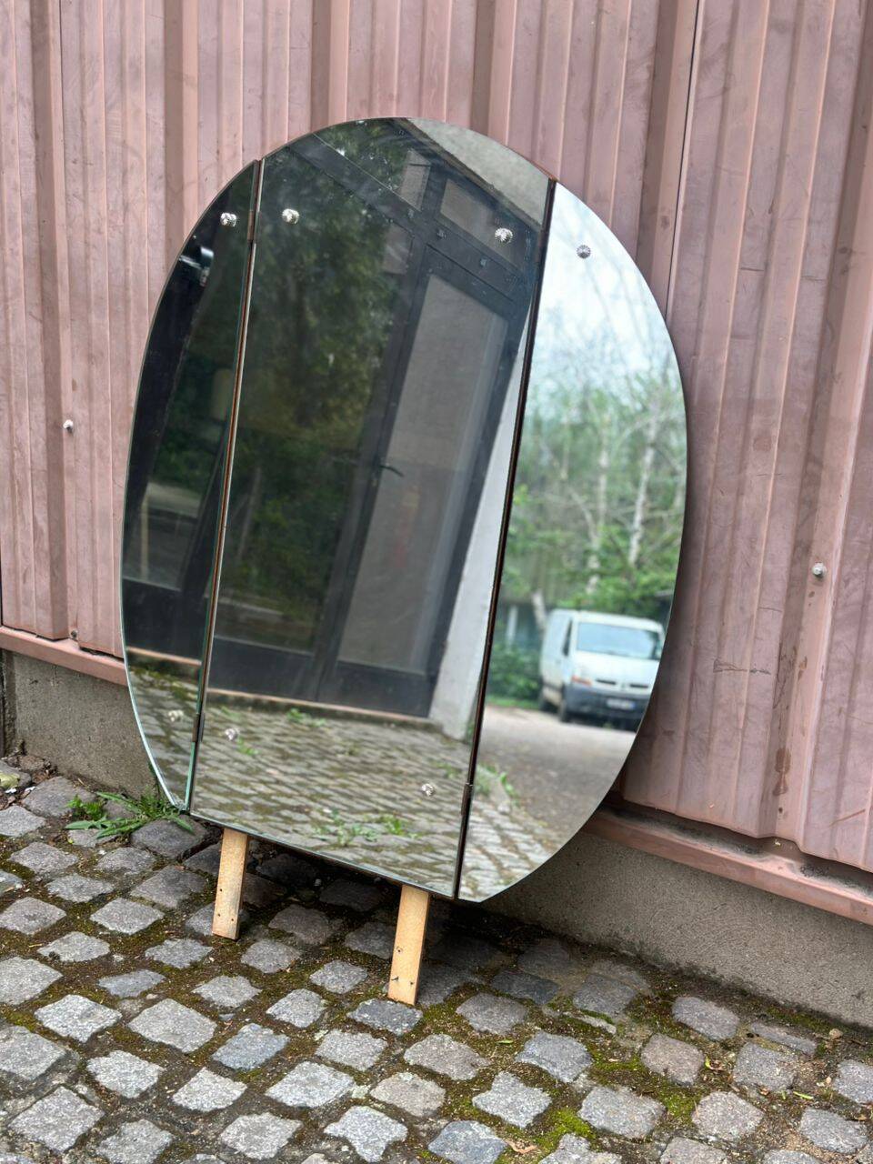 Coiffeuse scandinave en bois des années 50 avec miroir triptyque