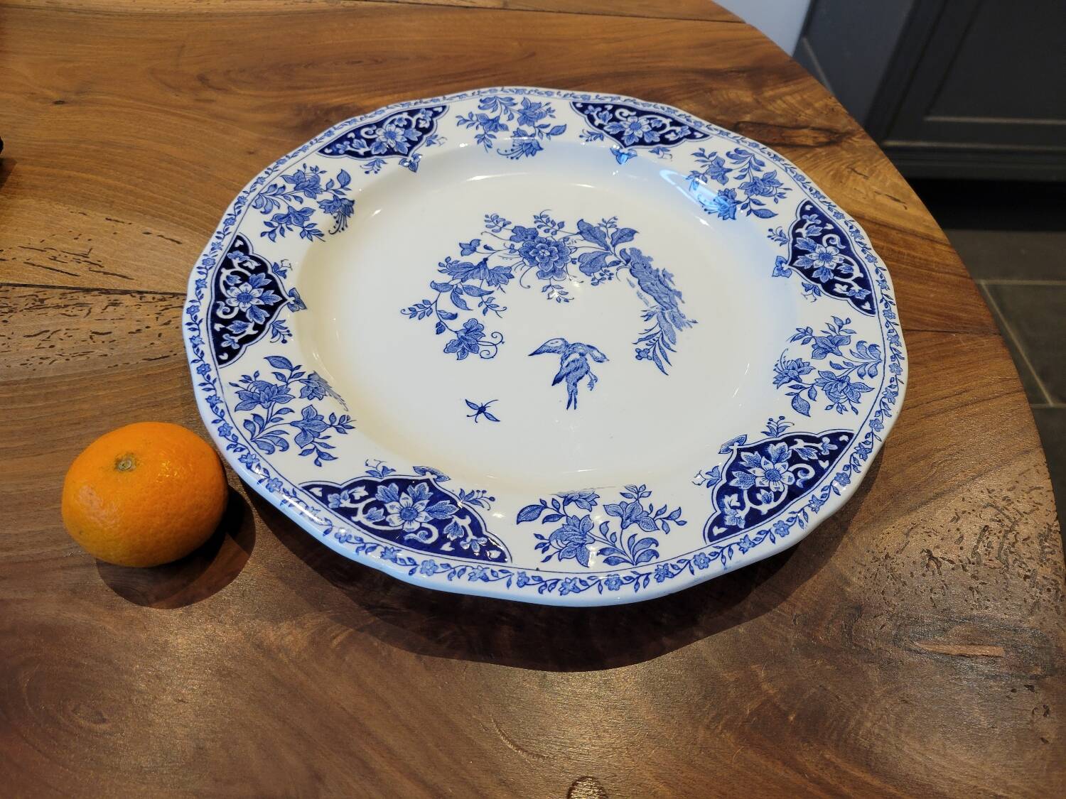 Blue dish in gien