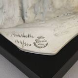 Figura femenina de porcelana. Contemporary escultura by author.