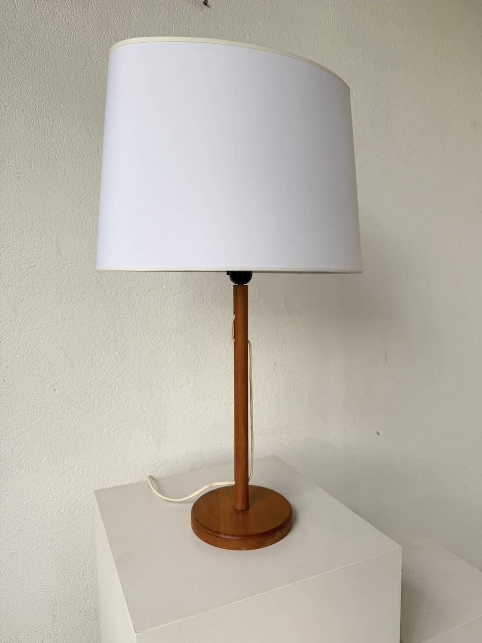 70s oak wood table lamp