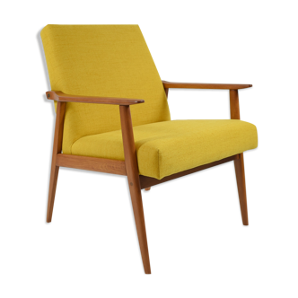 Vintage armchair "snieżnik", fully restored, yellow, 1960s