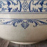 Souptureen heads of Lions Colbert Creil and Montereau