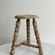 Tabouret tripode ancien en bois