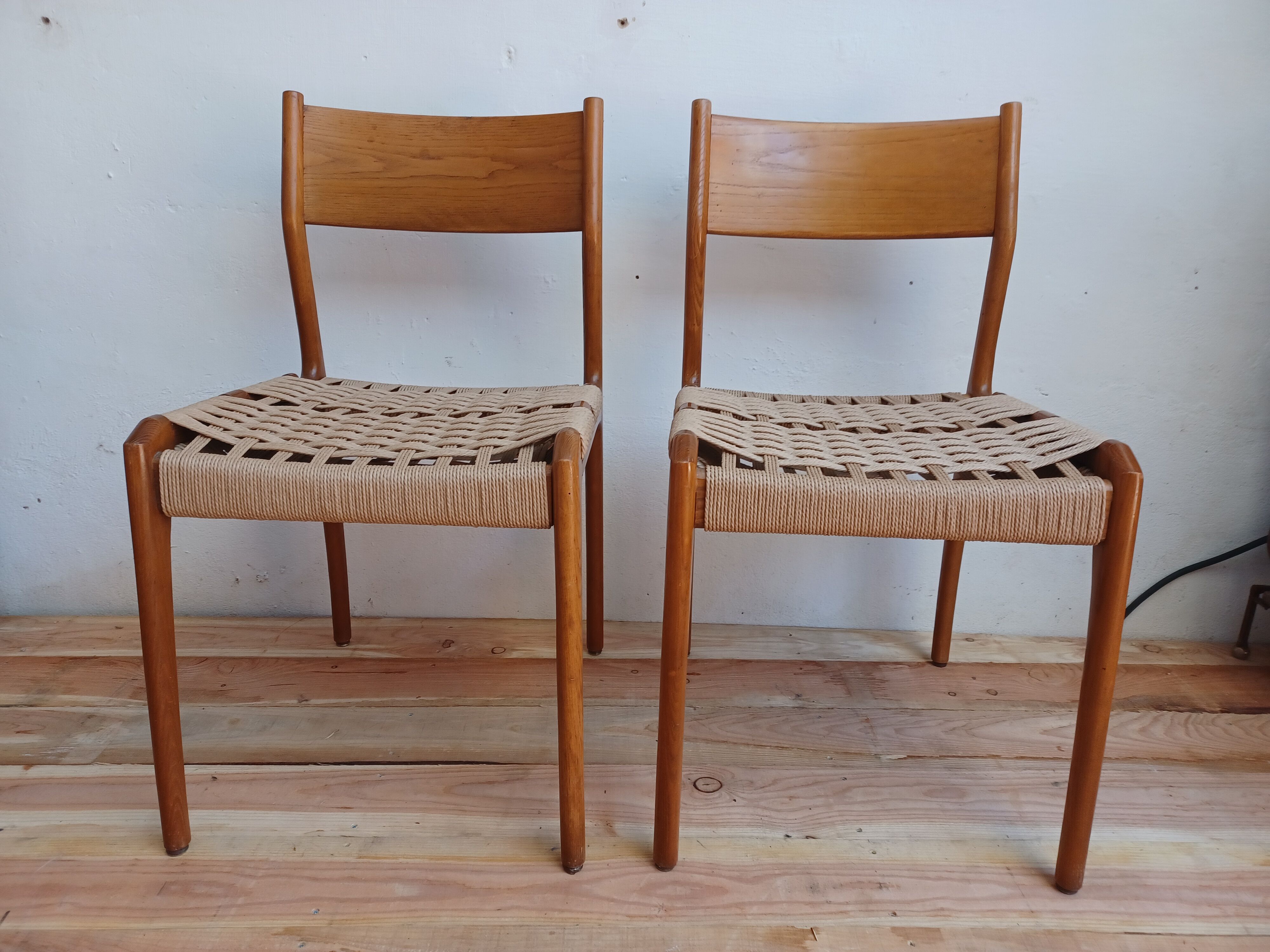 Pair of chairs, Consorzio Sedie Friuli, 1960