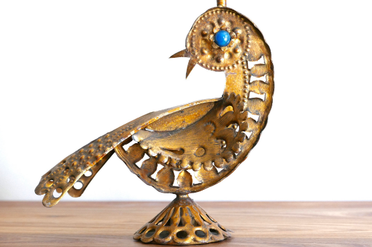 Bougeoir sculptural colombe en métal doré années 70
