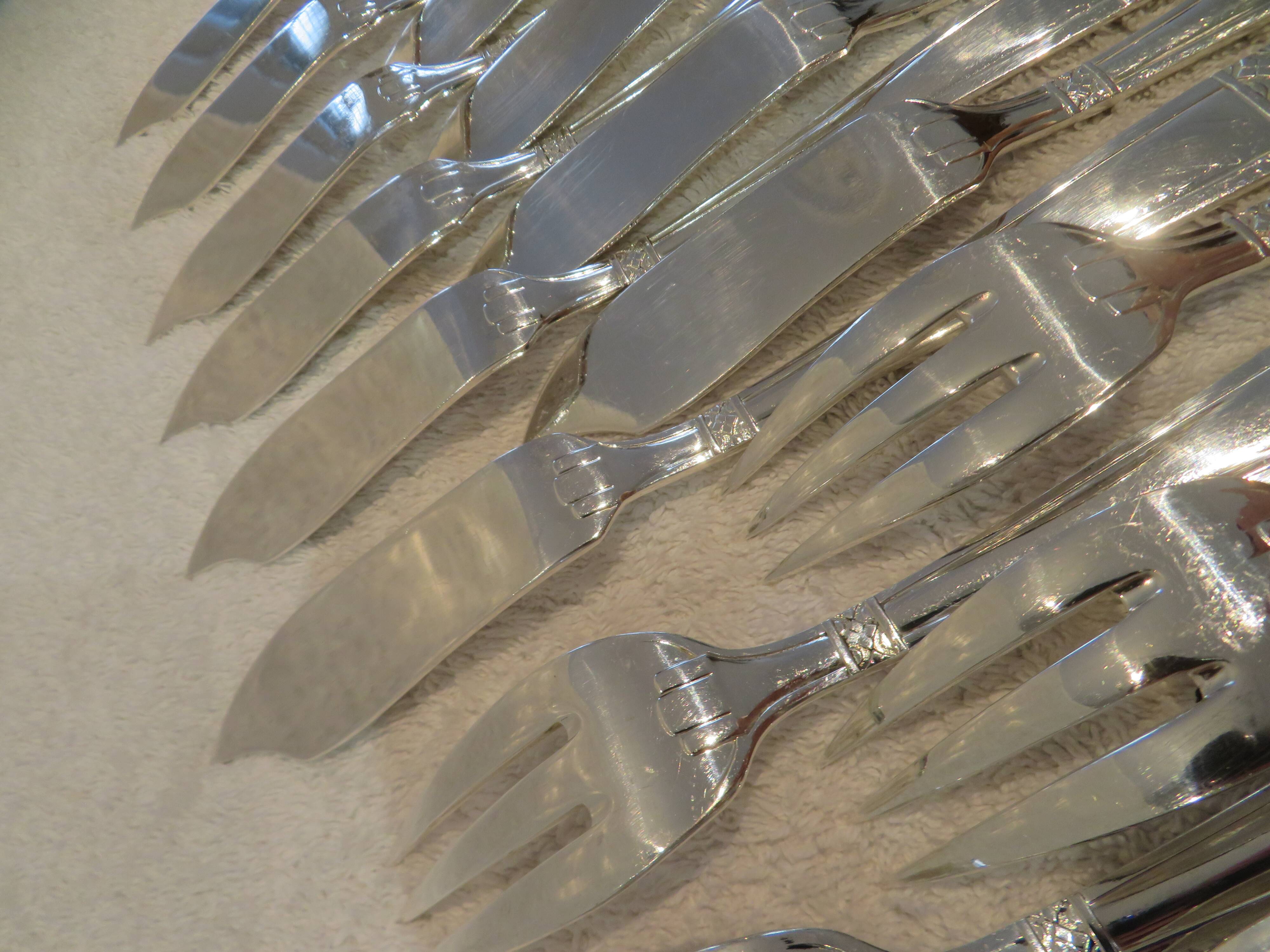 12 fish cutlery sets 24p silver plated Noel Collet Grand Prix Monaco