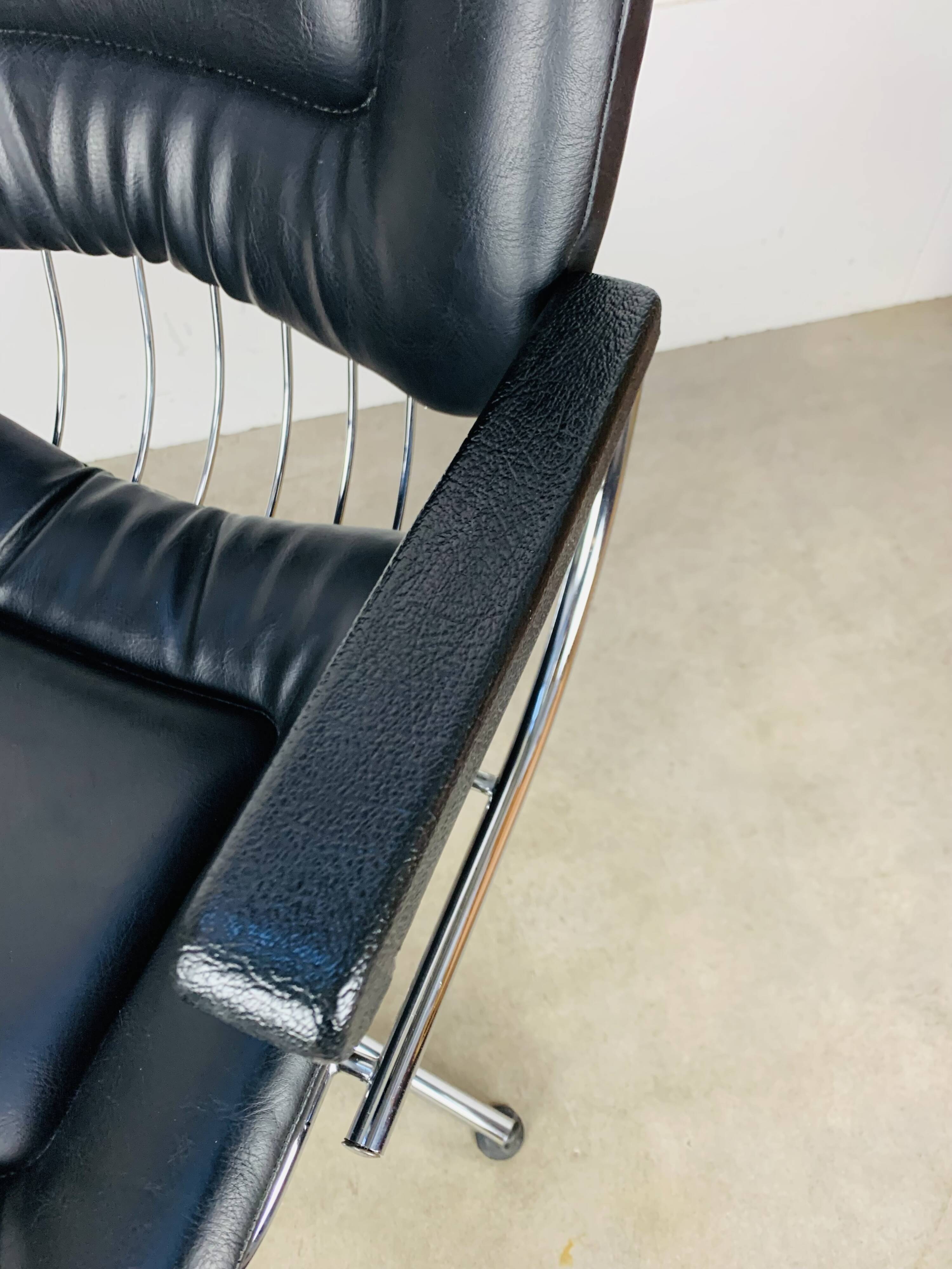 Adjustable and swivel office chair by Gastone Rinaldi