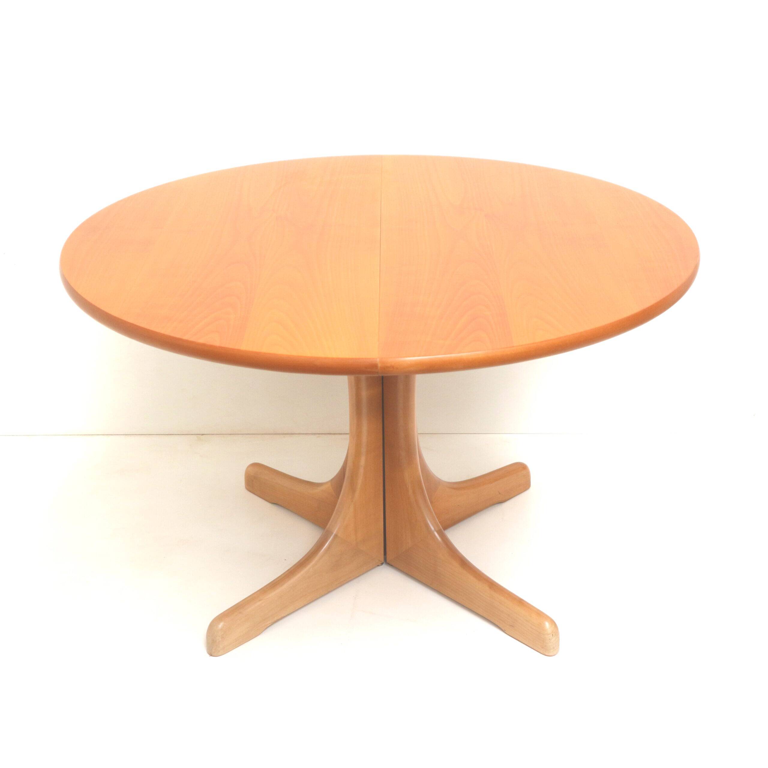Large vintage extendable dining table from the 1970s.