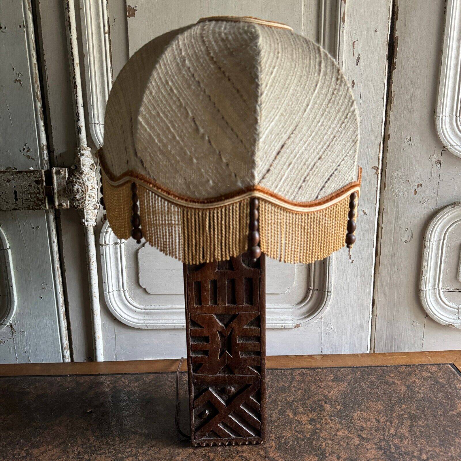 Brutalist Africanist lamp in carved wood 1950 fabric lampshade