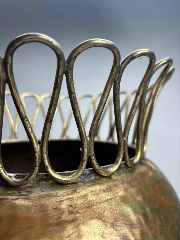 Mid-Century Hammered Brass Umbrella Stand in the style of Gio Ponti, 1950s