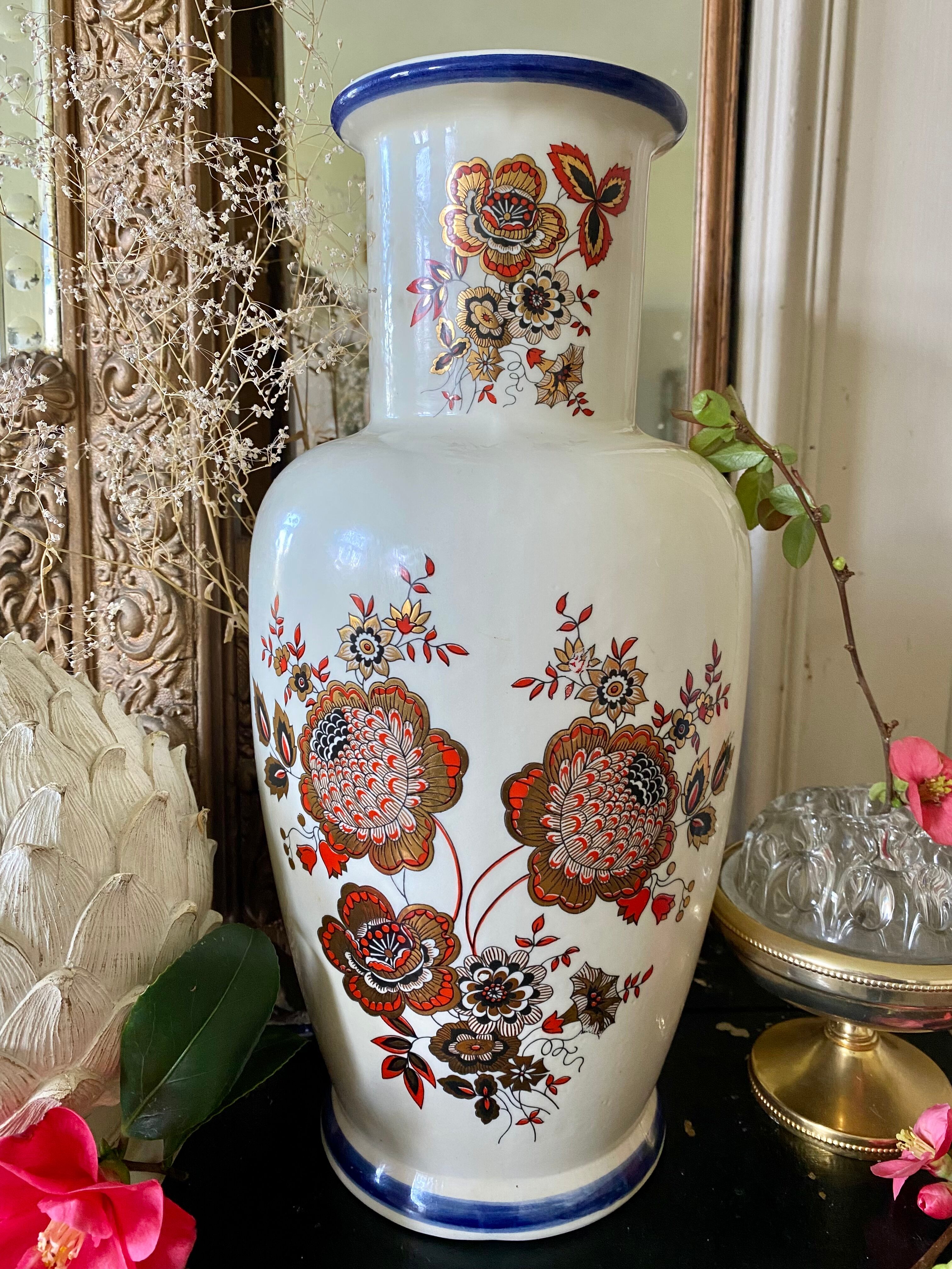 Japanese-style vase