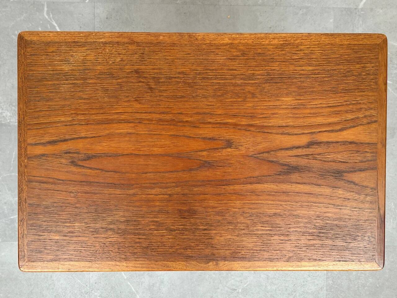Table d'appoint par Kaj Winding pour P. Jeppesen