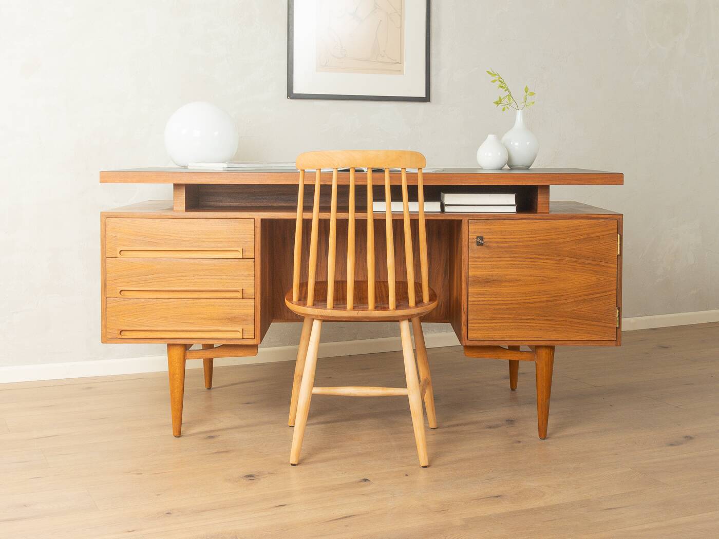 Classic freestanding desk from the 1960s