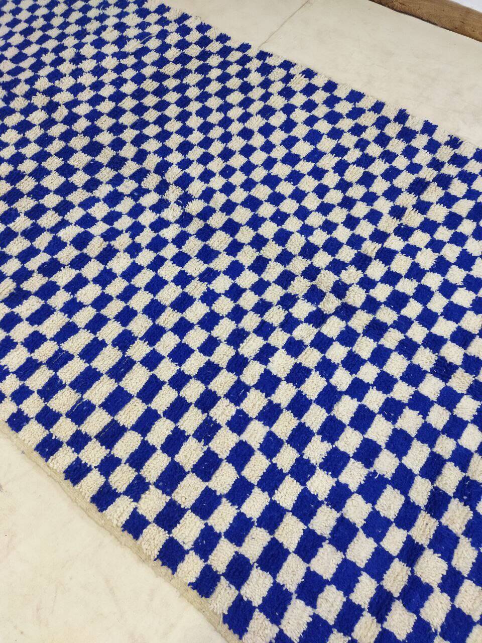 Handmade Moroccan Berber rug 300 x 170 cm