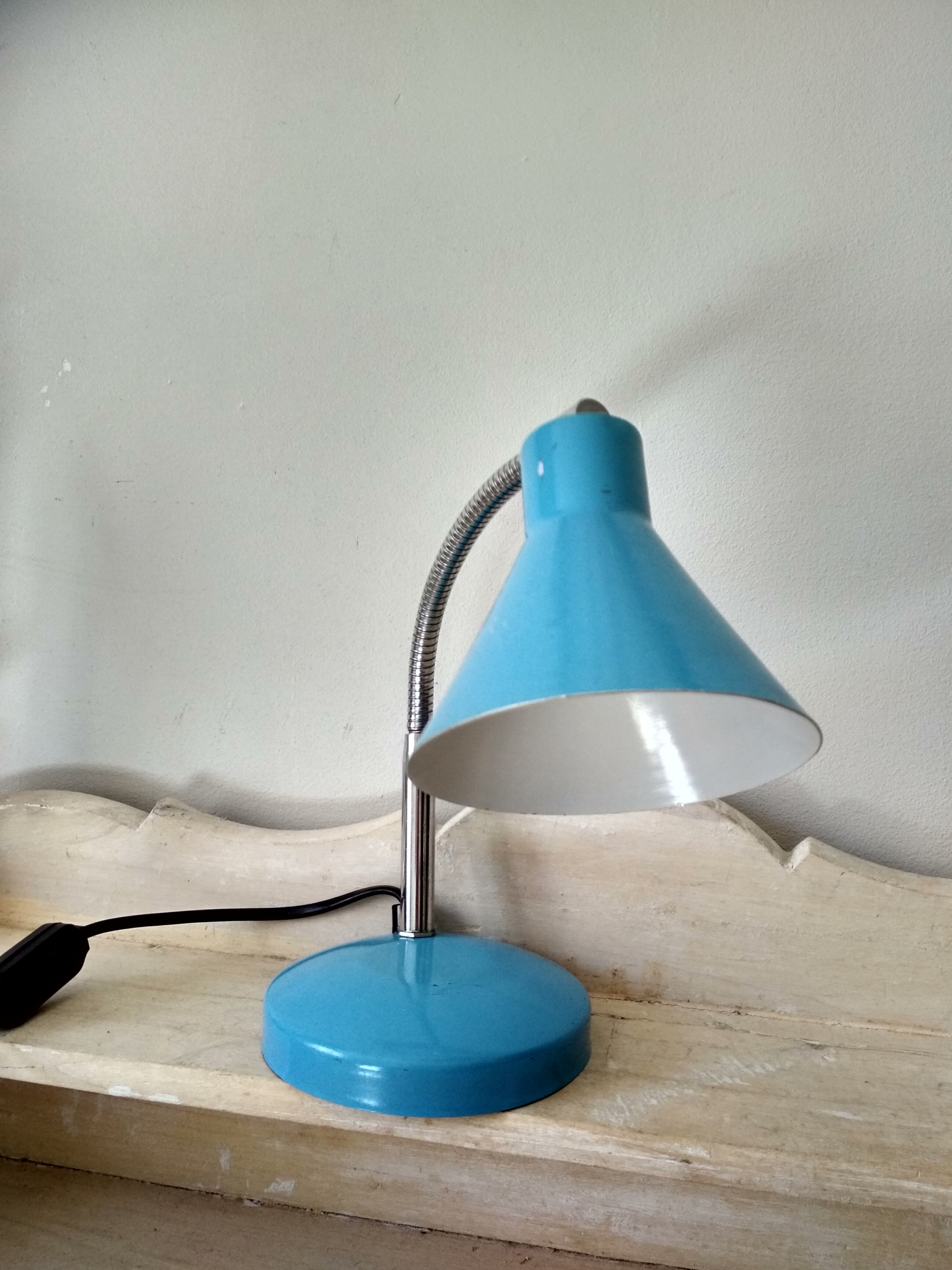 Articulated desk lamp 70