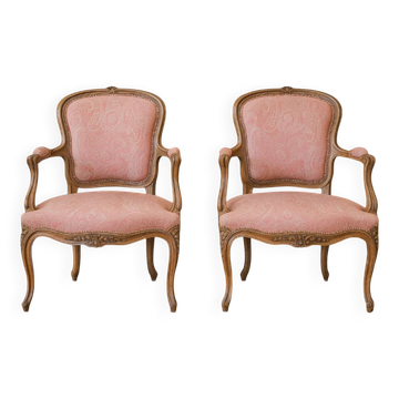 Paire de fauteuils cabriolets style Louis XV