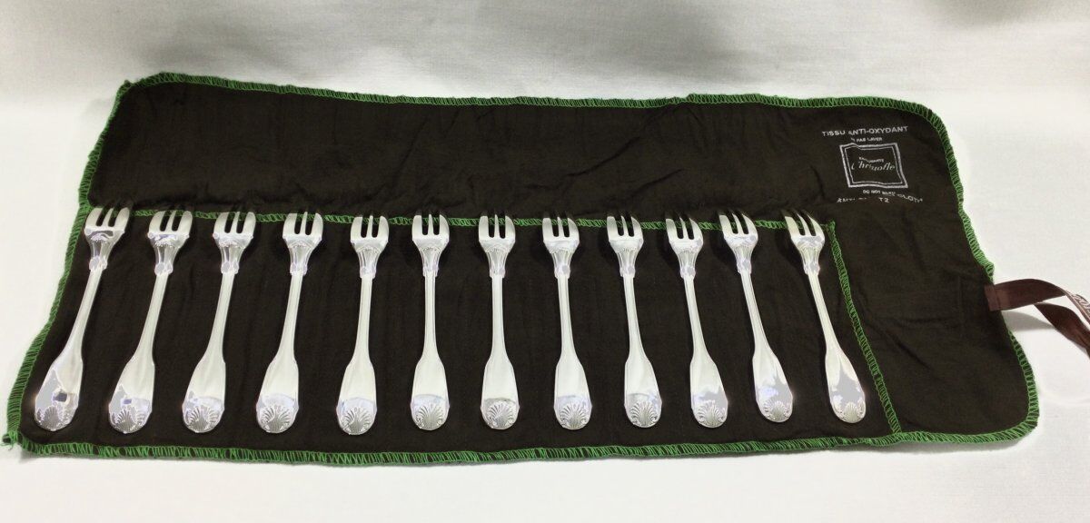 12 vendôme cake forks old size, Christofle