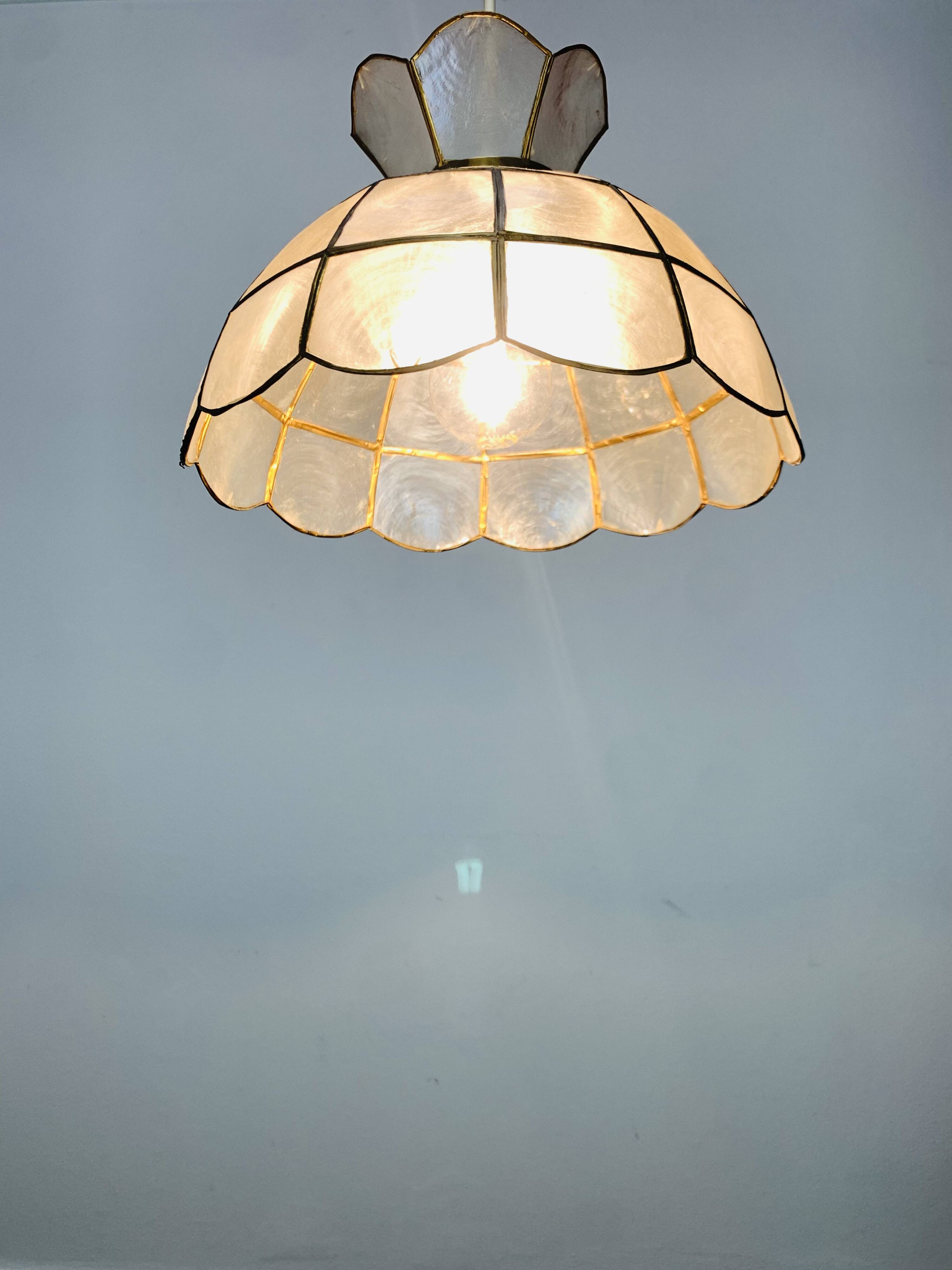 Vintage 60s mother-of-pearl and brass pendant light