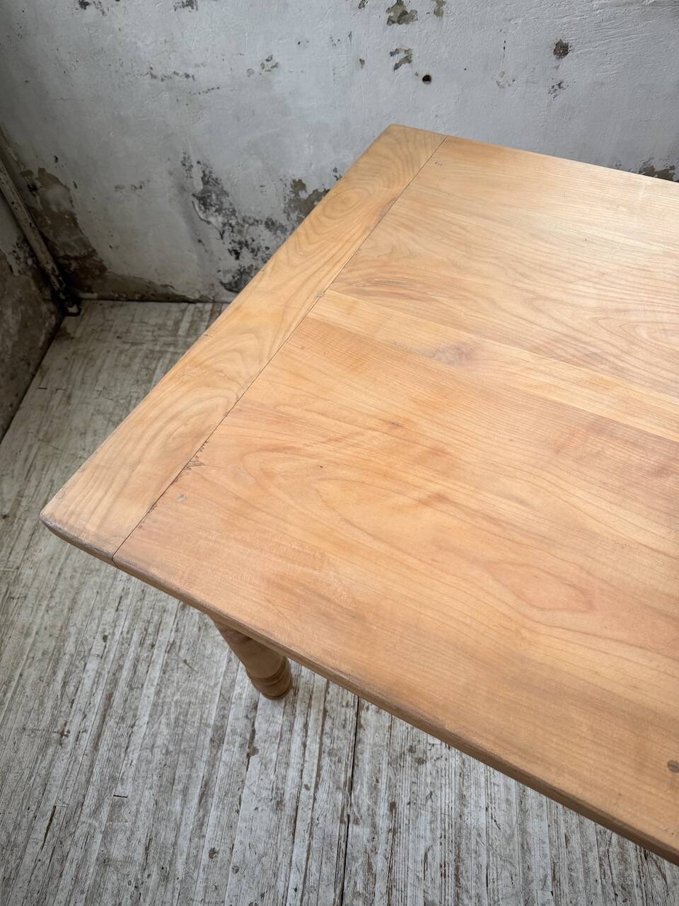 Table de ferme en merisier