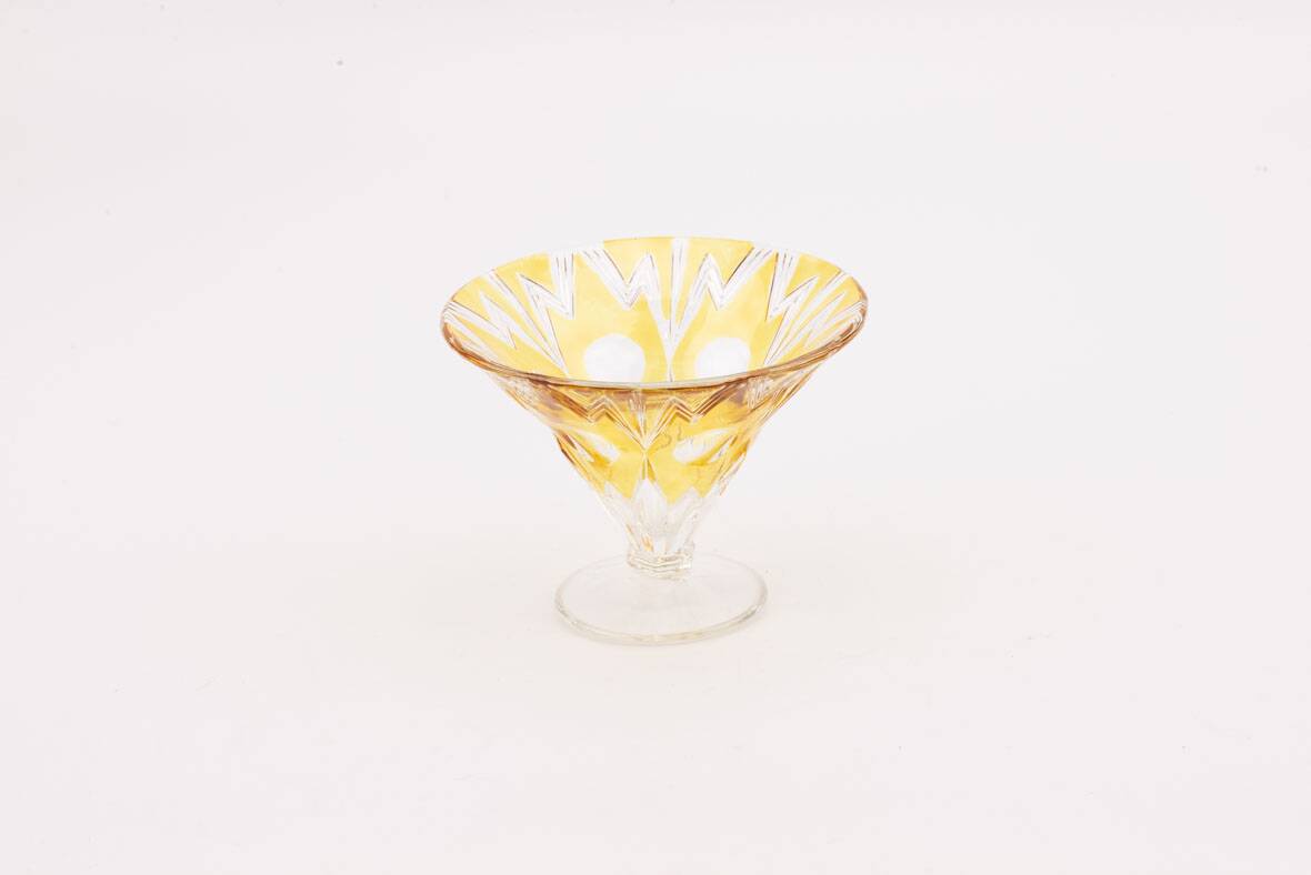 Vintage amber yellow glass coupe - Art Deco style - height 13.5 cm