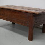 Table basse rustique en châtaignier de style ferme espagnole du XVIIIe siècle
