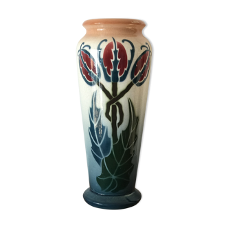 Lille earthenware vase