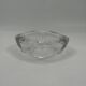 Cendrier vintage en verre épais transparent, forme carrée aux angles arrondis