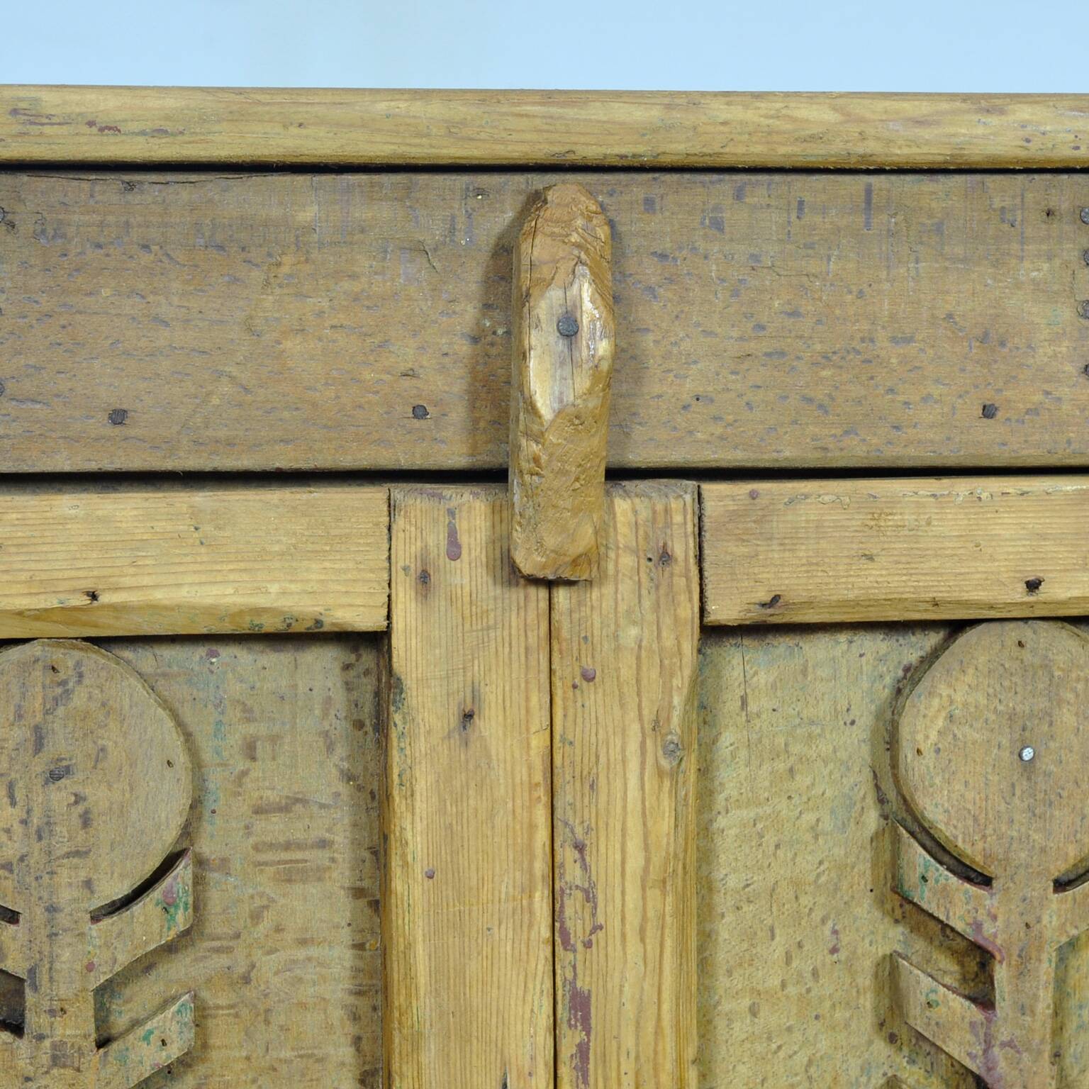 Cabinet d'art populaire, vers 1880