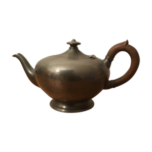Théière étain et manche