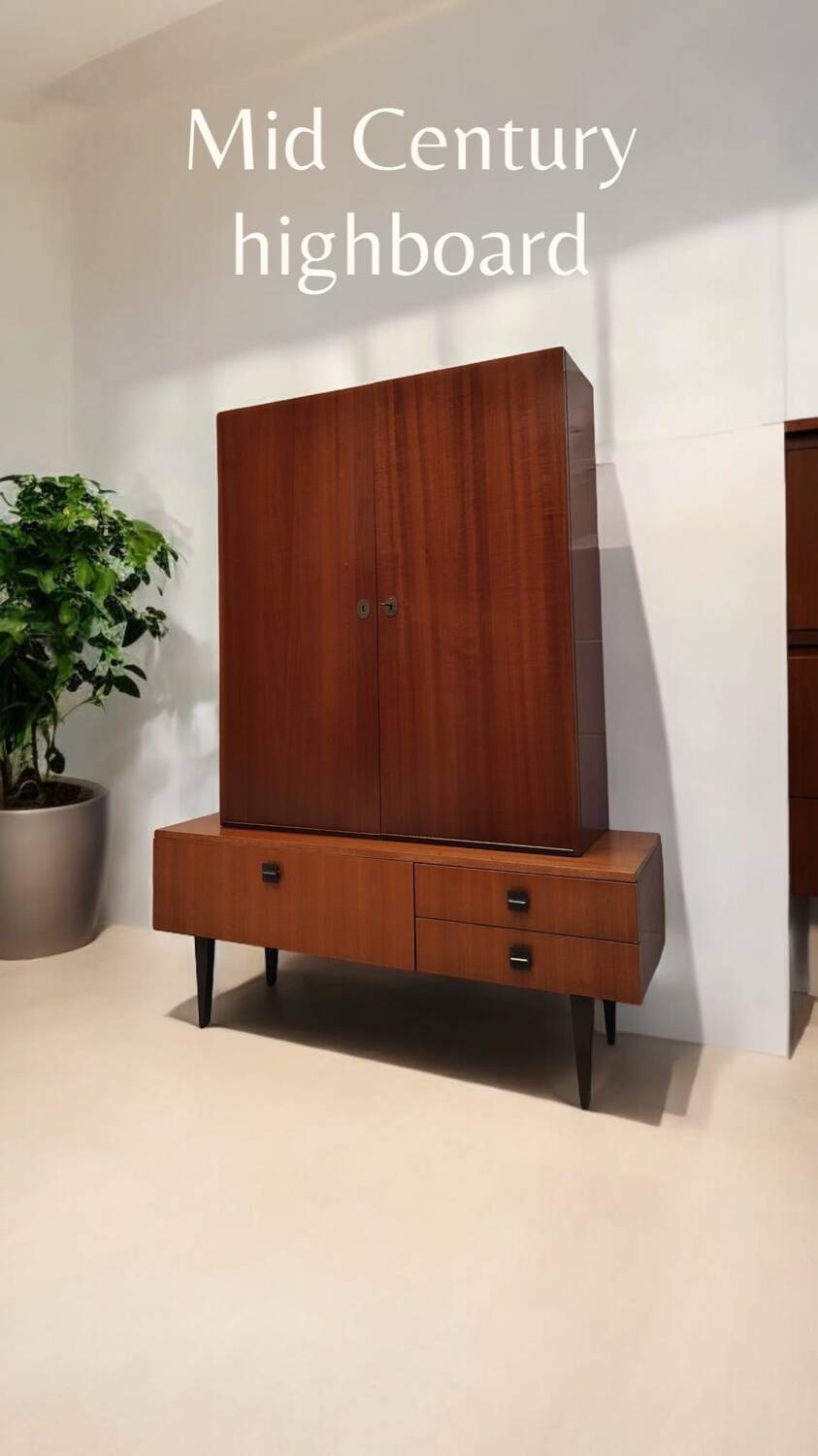 Teak veneer sideboard, mid-20th century
