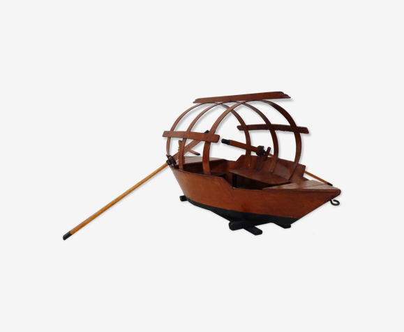 Old model boat of lake come in varnished wood, year 60/70