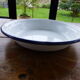 Flat enamelled Tin with a blue border