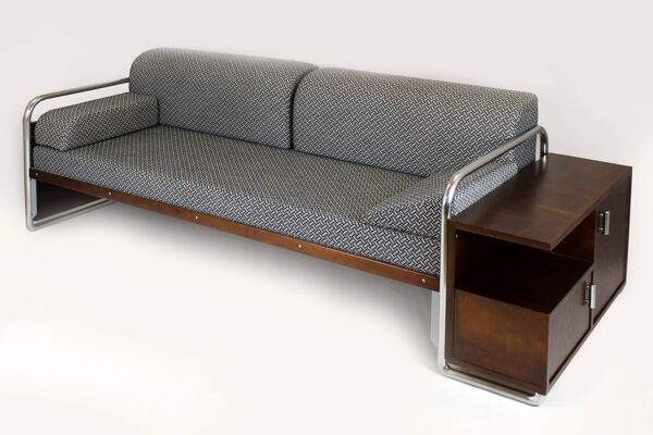 Canapé en acier tubulaire Bauhaus restauré par Robert Slezak, années 1930
