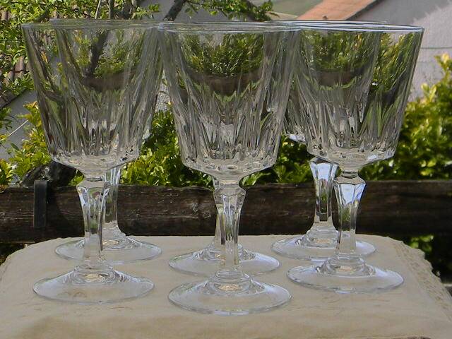 6 crystal water glasses from ARQUES. VERSAILLES model.