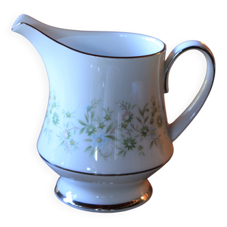 Noritake milk jug in fine porcelain from Japan.