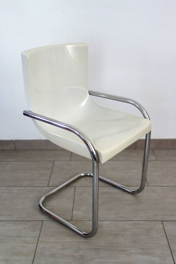 Chaise métal chromé et plastique années 70 par Gautier