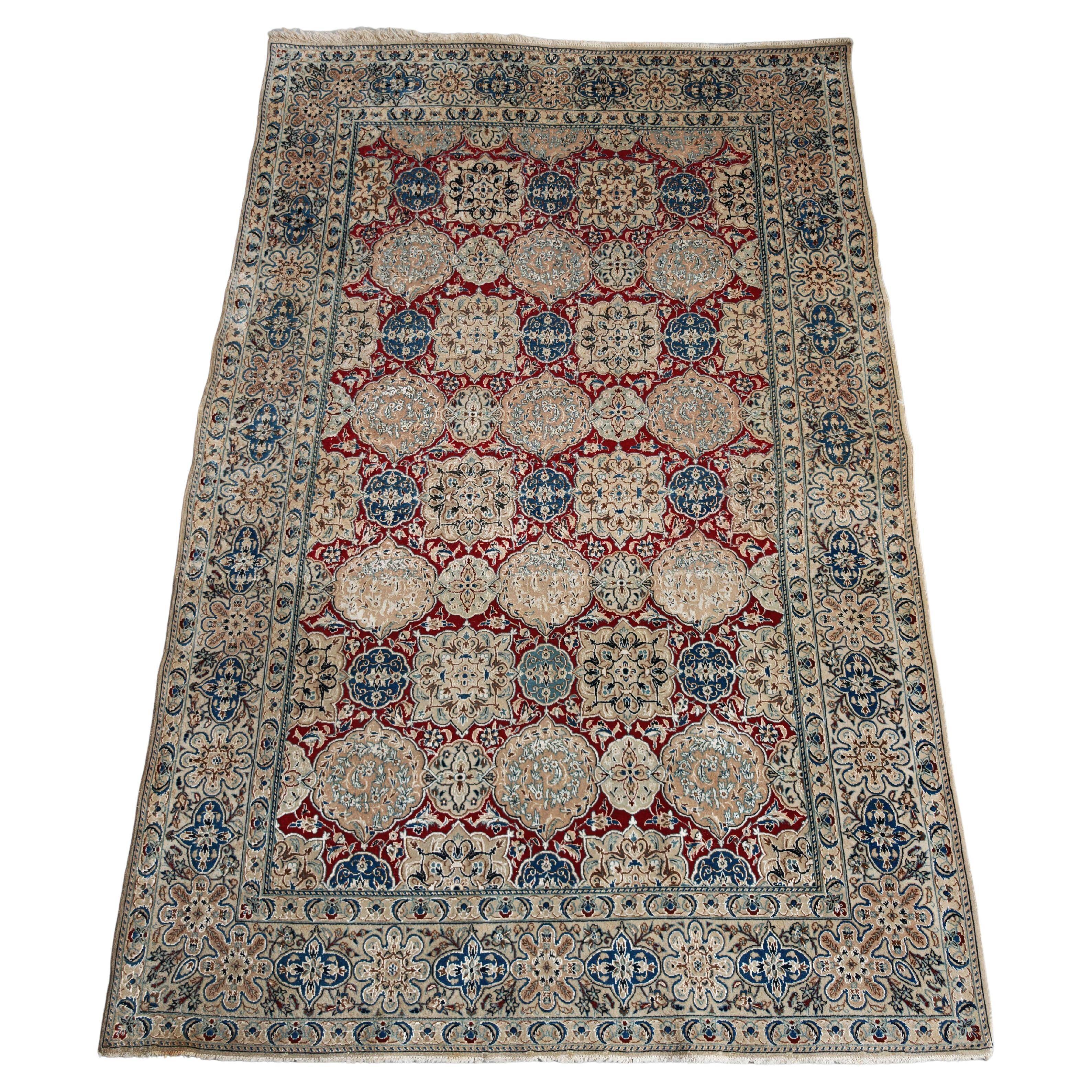 Vintage hand-knotted rug in virgin wool and silk, 1960s.