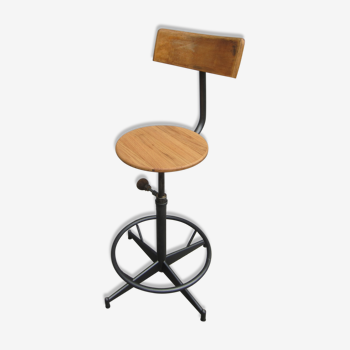 Tabouret d'atelier réglable