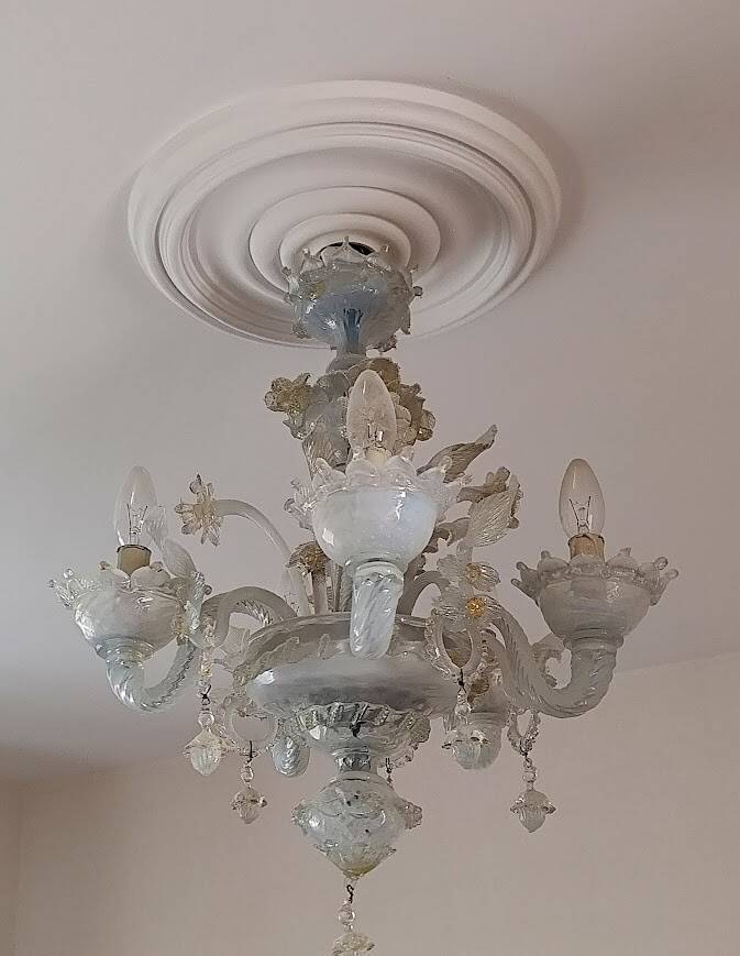 Small Venetian chandelier made of Murano glass from the year 1950.