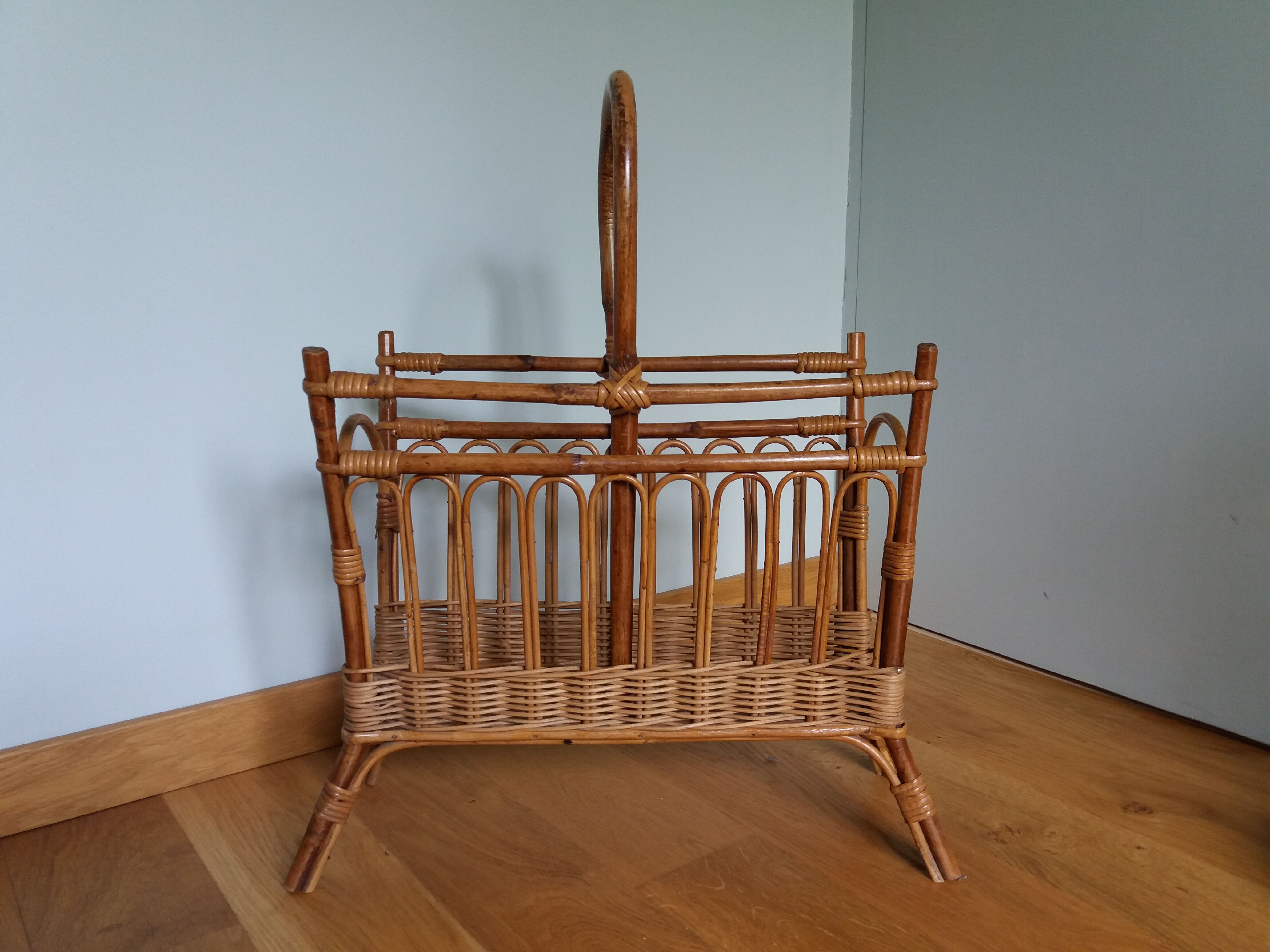 Wicker rattan magazine holders
