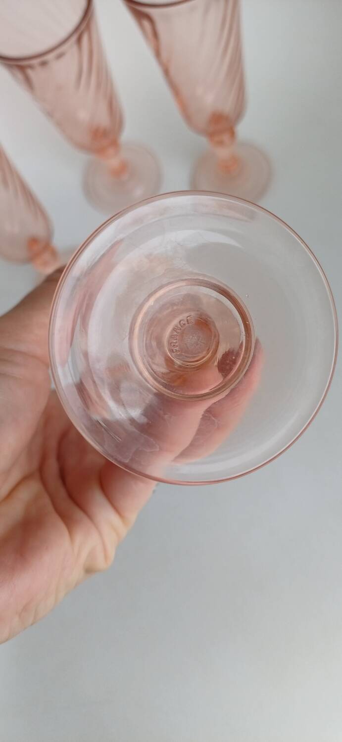 Pink glass flutes Rosaline