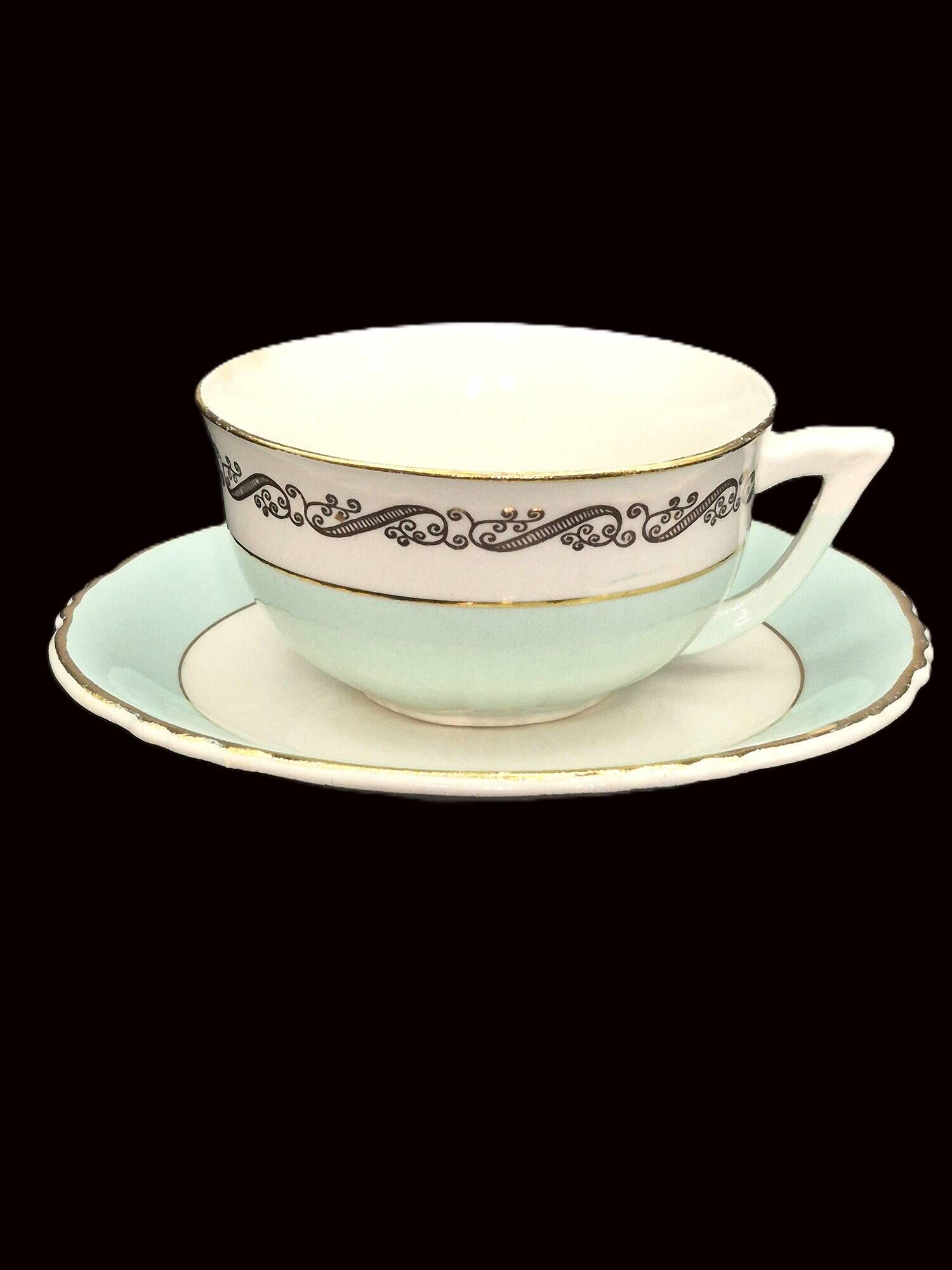 Vintage 4 cup and saucer set Seville Moulin des Loups Orchies